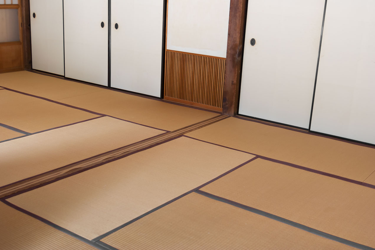 Pattern of tatami mats and wooden screens at the Tenryuji temple in Kyoto.